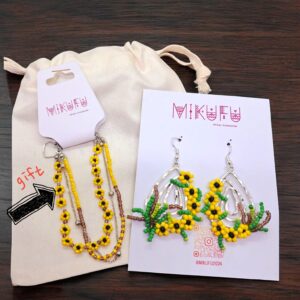 set,beaded earrings in a silver frame with bracelet